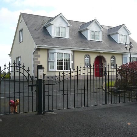 Bed and Breakfast Tyreda Ennis Esterno foto
