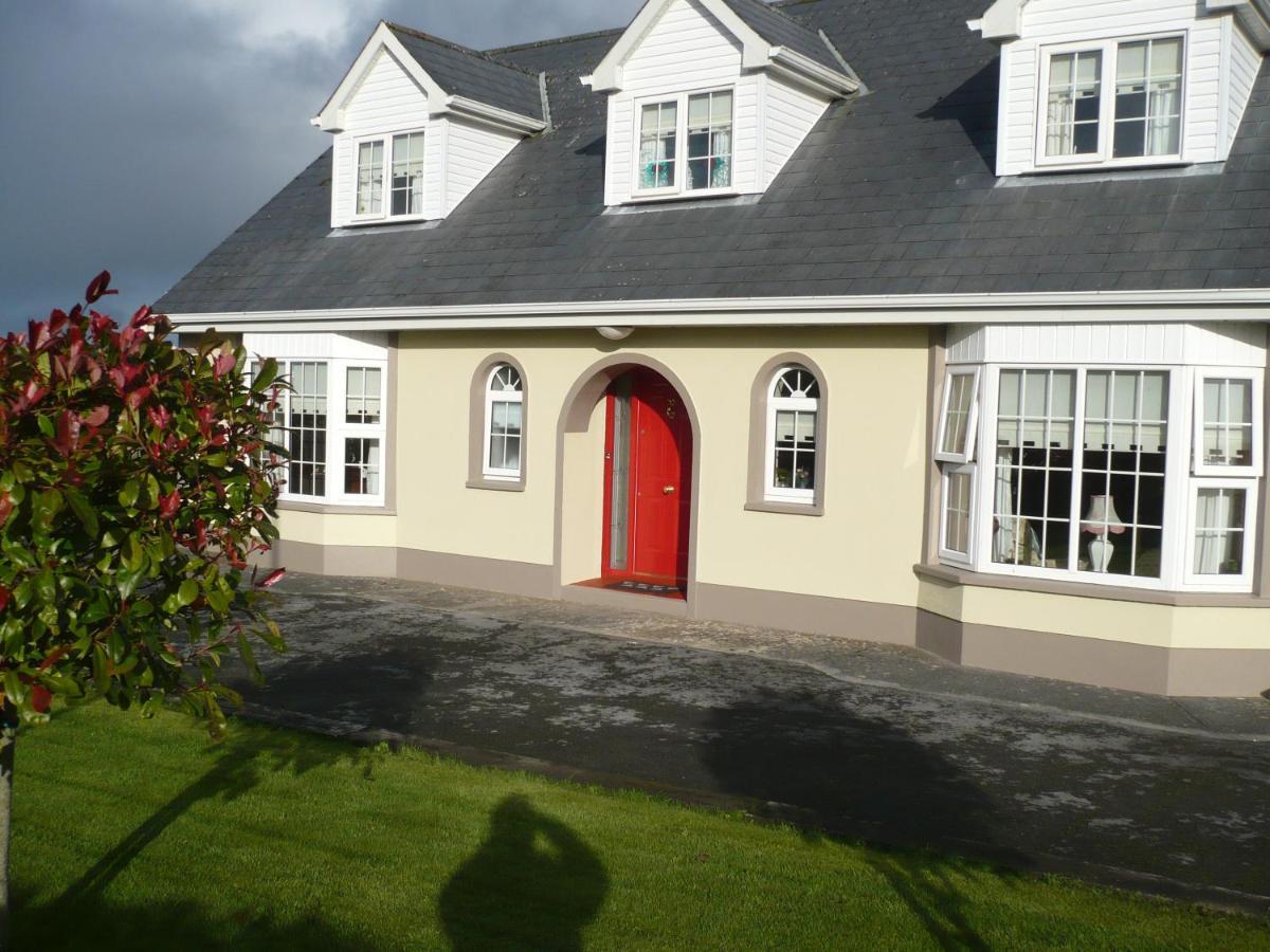 Bed and Breakfast Tyreda Ennis Esterno foto