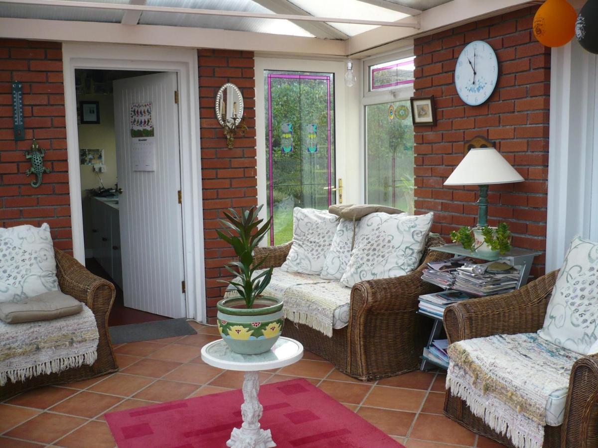 Bed and Breakfast Tyreda Ennis Esterno foto